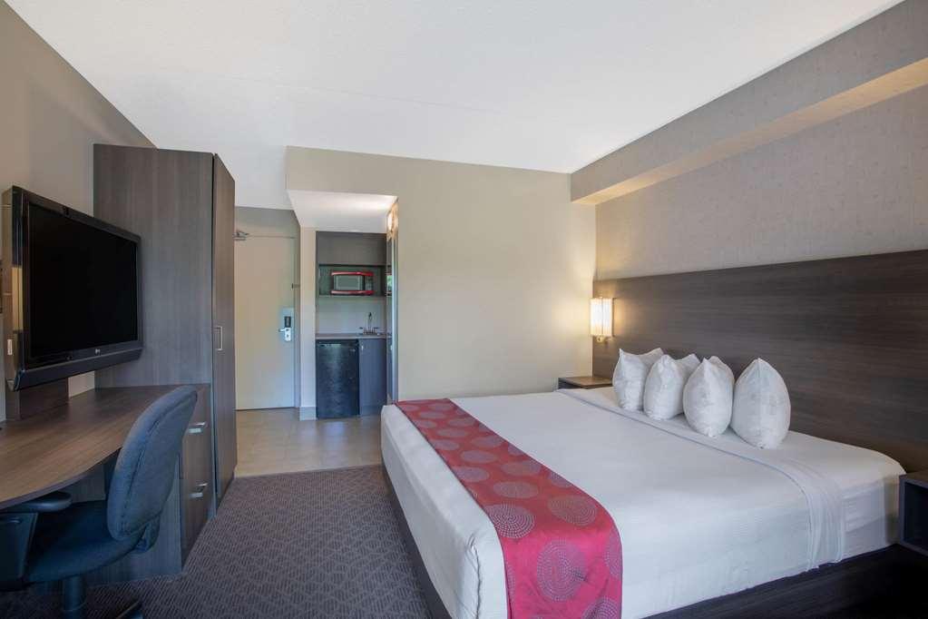 Quality Inn & Conference Centre Kingston Central Kamer foto