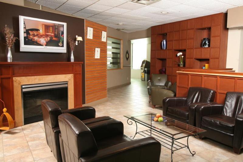 Quality Inn & Conference Centre Kingston Central Buitenkant foto